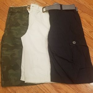 Bundle of Three Levis Cargo shorts (EUC)